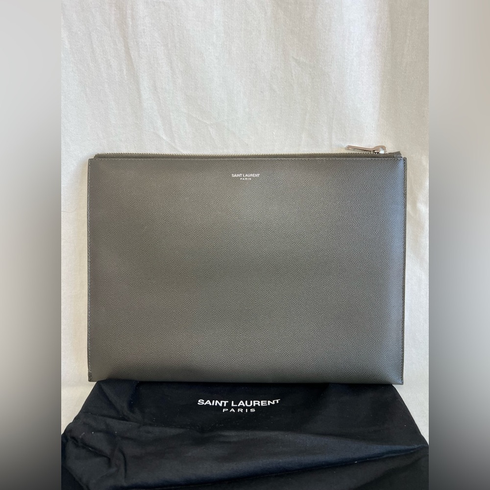 Saint Laurent messager bag with olive green.